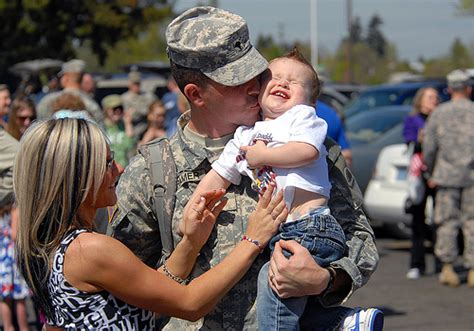 operation homecoming   emotional military family reunions