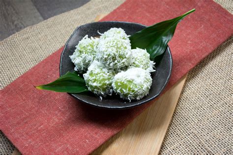 Kuih The Heritage Of Malaysian Dessert Asian Inspirations