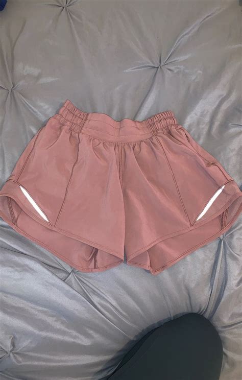 lululemon hotty hot shorts long 4” size 2 tall dusty rose brand new