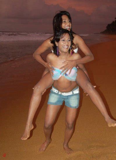 Sri Lankan Hot Girls Pics