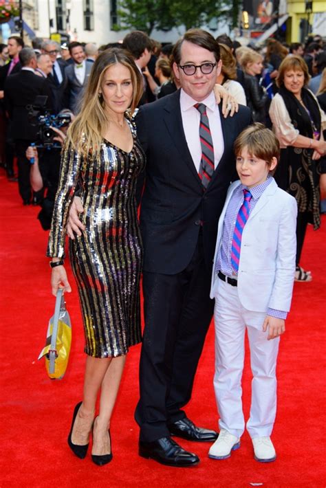 sarah jessica parker and matthew broderick take their son to charlie and the chocolate factory