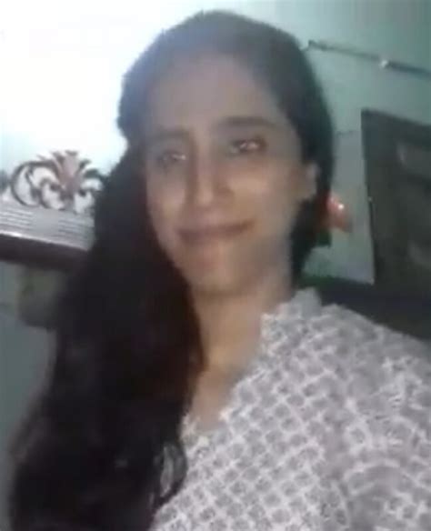 Paki Girl Gives Blowjob Free Indian Mms Clips