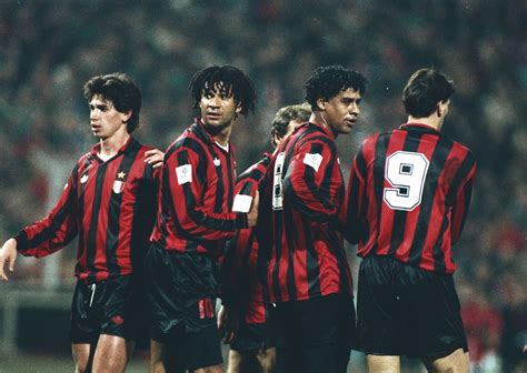 ruud gullit gullit ac milan fotos und bildmaterial  hoher auflosung alamy fariska rena