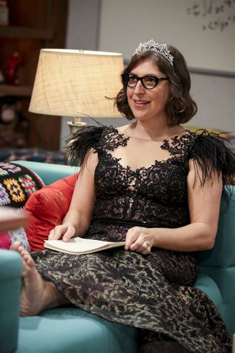 The Big Bang Theorys Mayim Bialik Insists Shes Not Unemployed After