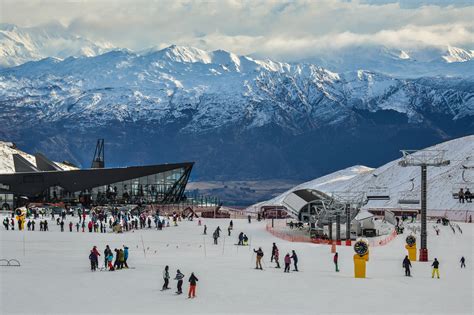 mile long  million gondola linking city  queenstown nz