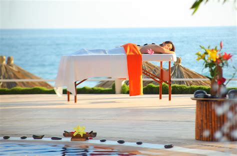 Krystal Ixtapa Beach Massage Enjoy A Krystal Timeshare P… Flickr