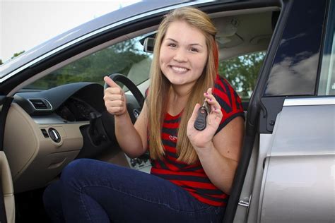 helping  teen   driver   easy     night helper