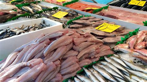 consumentenbond de beste viskramen staan op de haagse markt omroep west