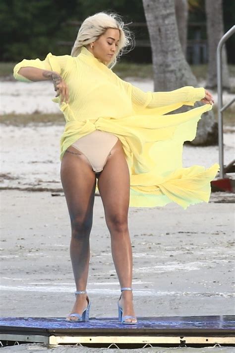 Rita Ora Upskirt Cameltoe Nude Celebs Glamour Models