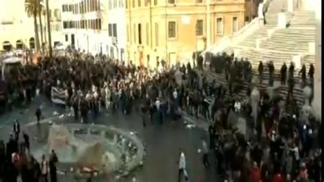 hooligan feyenoord  roma lassalto  piazza  spagna  timelapse la repubblica