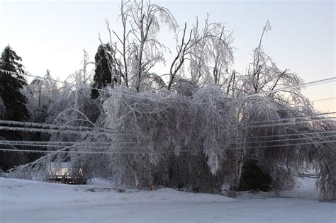 kyrotime  huge ice storm   brunswick