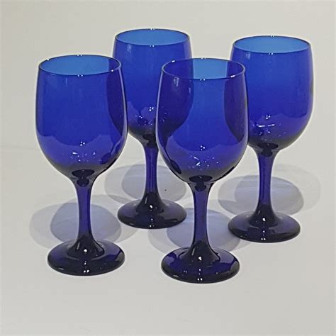 Set Of 4 Cobalt Blue Libbey Premiere Wine Glasses Blue Stemware Water