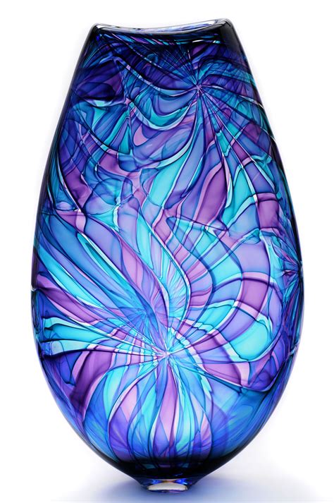 19 Fabulous Colored Blown Glass Vases 2024