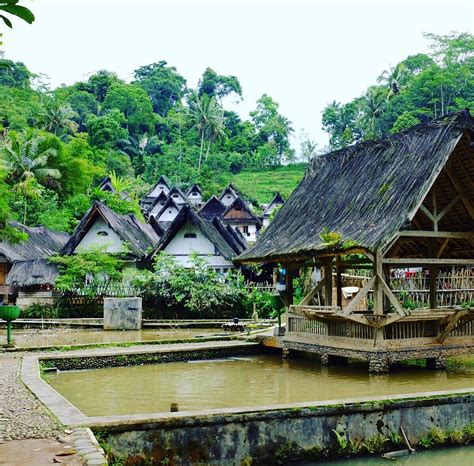 kampung naga tasikmalaya
