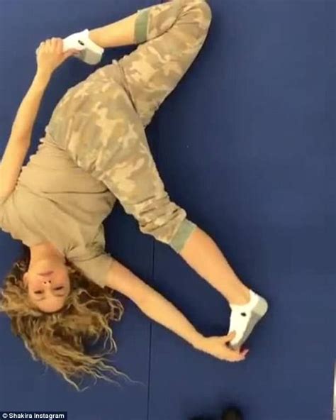 Shakira Shows Off Her Incredible Flexibility As She Does The Splits