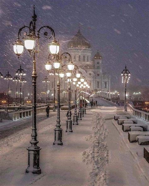 gorgeous snowfall moscow russia ️ ️ ️ 📸 elena krizhevskaya with