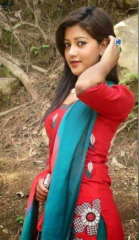 desi indian college girls whatsapp numbers for chatting and flirting