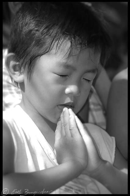 child praying  photo  flickriver