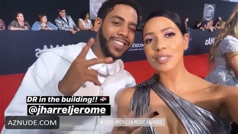julissa bermudez arrives for the 2019 american music awards at the
