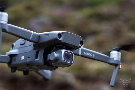 djis  mavic  drones  upgraded cameras  zoom lenses  verge