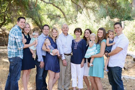 cool large family photo ideas   wear references