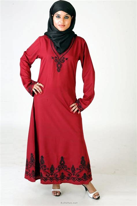Arabic Dress With Headscarf