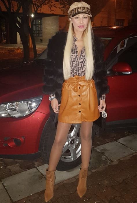 escort lana lux girl in belgrade