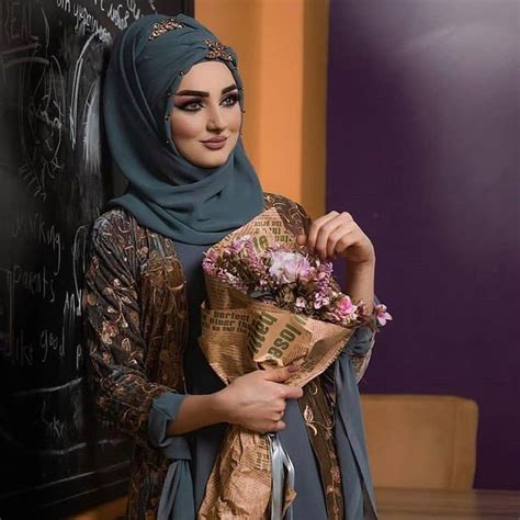 Image May Contain 1 Person Arabian Beauty Women Muslim Fashion