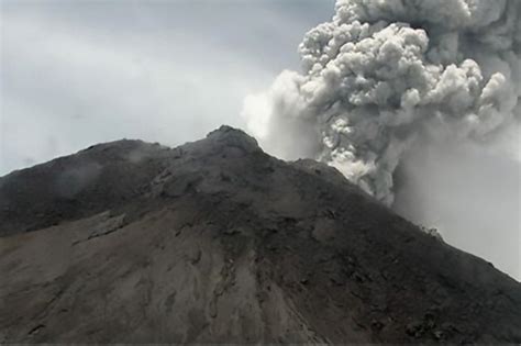 mount merapi eruption   affect malaysias air quality