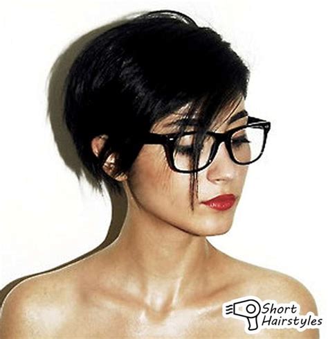 53 Short Bob Haircut With Glasses Great Style