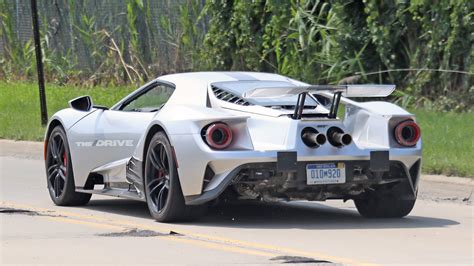 ford gt  test mule  pack  twin turbo  engine