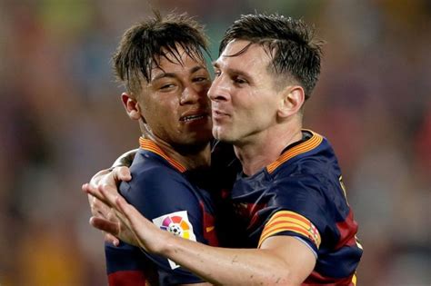 Neymar Reveals What Lionel Messi Told Him After He Was Crying In