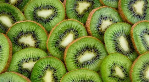 6 Reasons Why You Should Eat Kiwifruit Every Day Libertarian Country