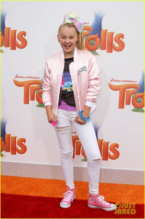 Brec Bassinger And Marsai Martin Check Out The Trolls