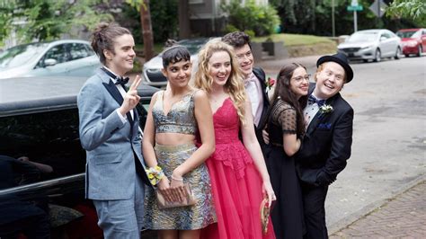 “blockers” reviewed a teen edy in which the adults