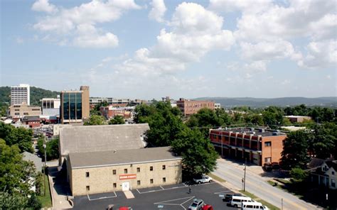 fayetteville  locals guide   town   weekly