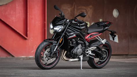 triumph street triple  top speed