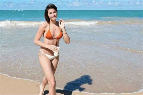 Look Rhian Ramos Sizzles In Two Piece Swimsuit During Her