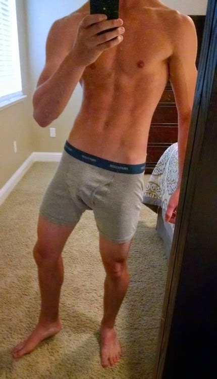 guy selfies in boxers briefs