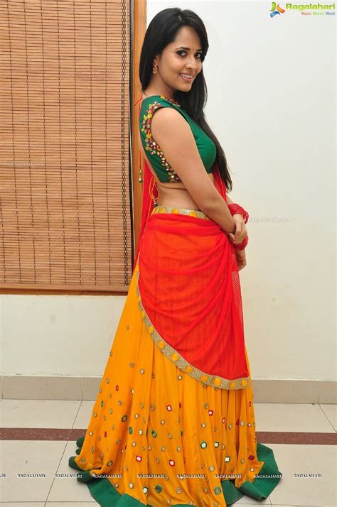 Indian Hot Actress Anasuya Bharadwaj Hot And Sexy In Saree