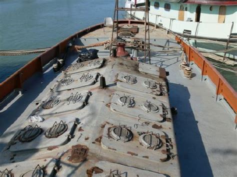 deep sea tug  boats  sale yachts