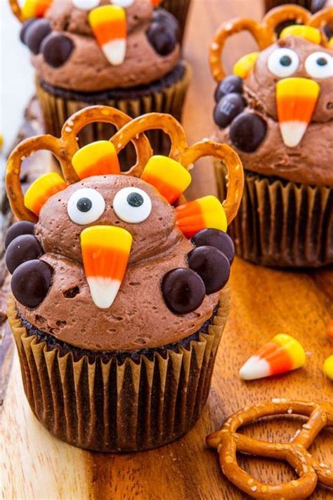 29 easy thanksgiving cupcake ideas — cupcake recipes for thanksgiving
