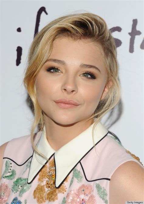 chloe grace moretz s ethereal makeup look tops our best beauty list