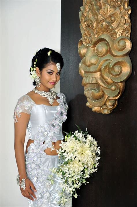 sri lankan girls ceylon hot ladies lanka sexy girl ama tele actress in bridal face