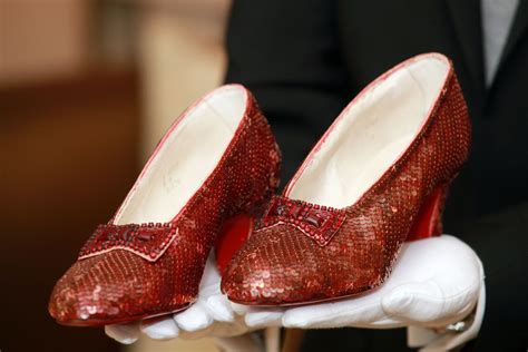 smithsonian museum launches kickstarter  save ruby slippers   wizard  oz radio times