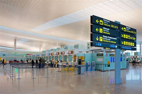 car rental  barcelona airport sixt rent  car