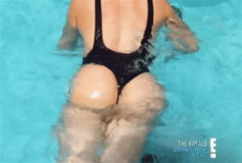 khloe kardashian s butt on keeping up with the kardashians