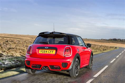 mini cooper sport pack picture  car review  top speed