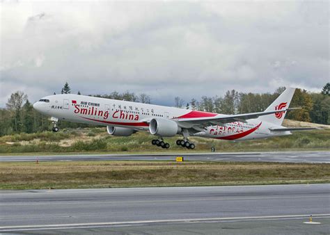 air china takes delivery  boeing  er  special livery airlinereportercom