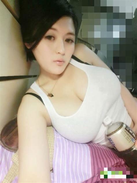 what s the name of this asian pornstar with big boobs and white tank